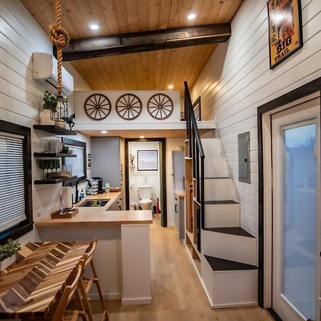 Unique Tiny Home Minutes From Downtown Ellensburg Exterior photo